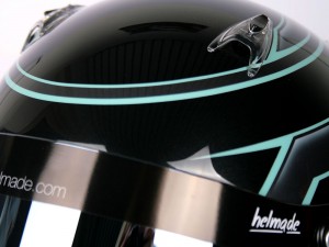 helmade-helmet-design-arai-pole-gradient-black-silver-mint-topview-details-dark