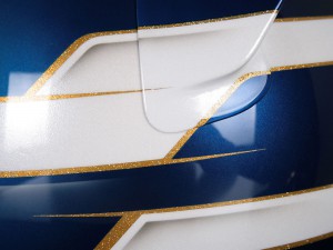 helmade-helmet-design-arai-style-detail-lining-neon-green-goldflakes-blue